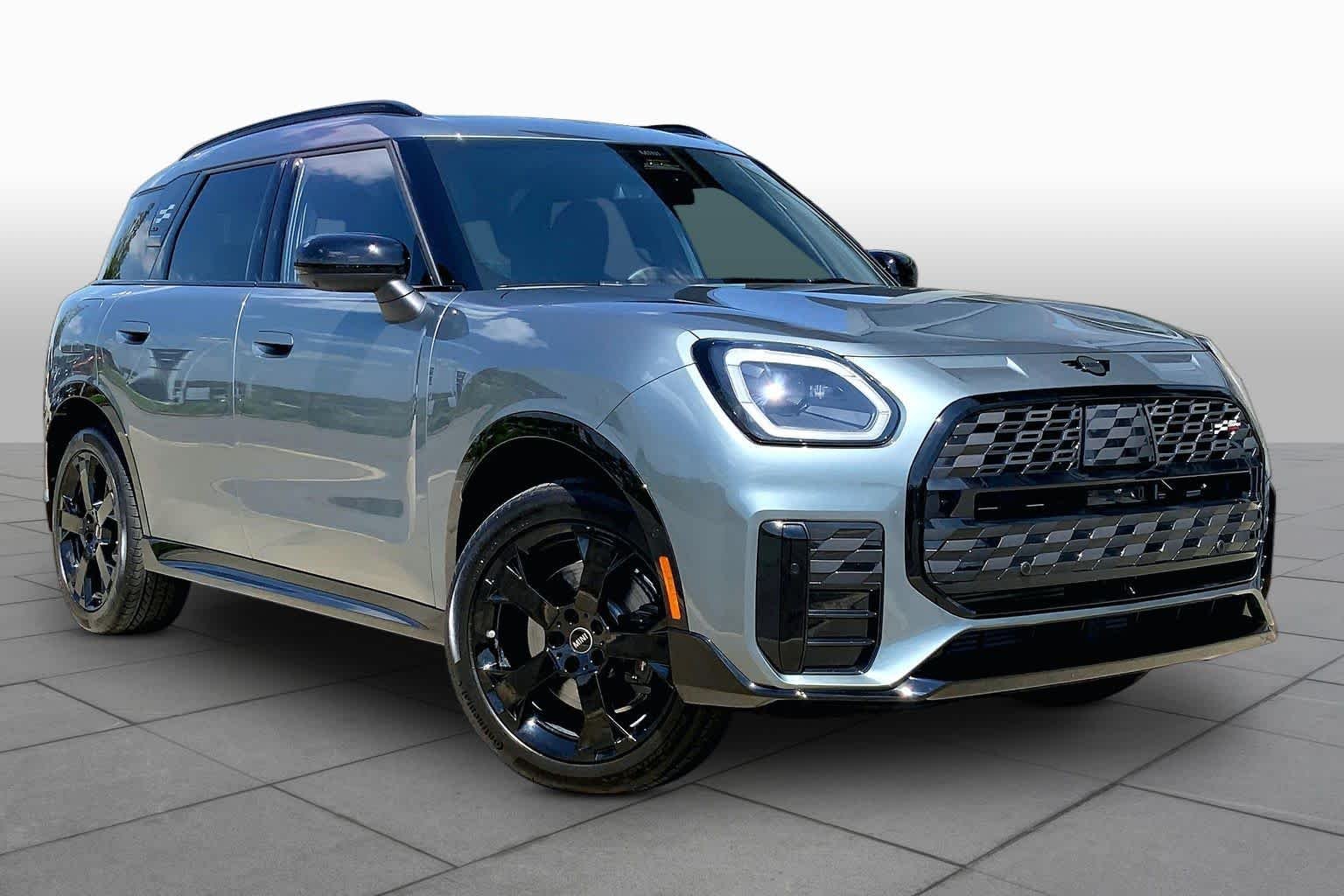 New 2027 Smokey Green Metallic MINI Iconic image 2