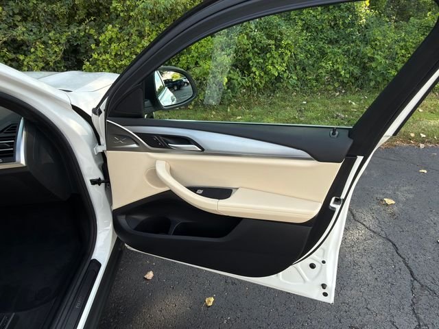 Certified Used 2024 Alpine White BMW xDrive30i image 36