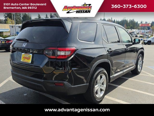 2023 Honda Pilot LX - Photo 5