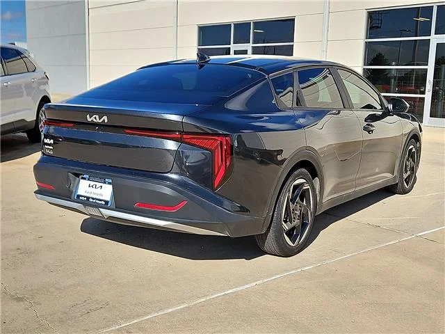 Used 2025 Interstellar Gray KIA EX (IVT) image 2