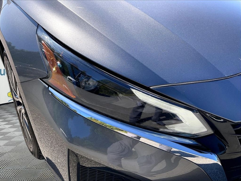 Used 2024 Gun Metallic Nissan 2.5 SV image 30