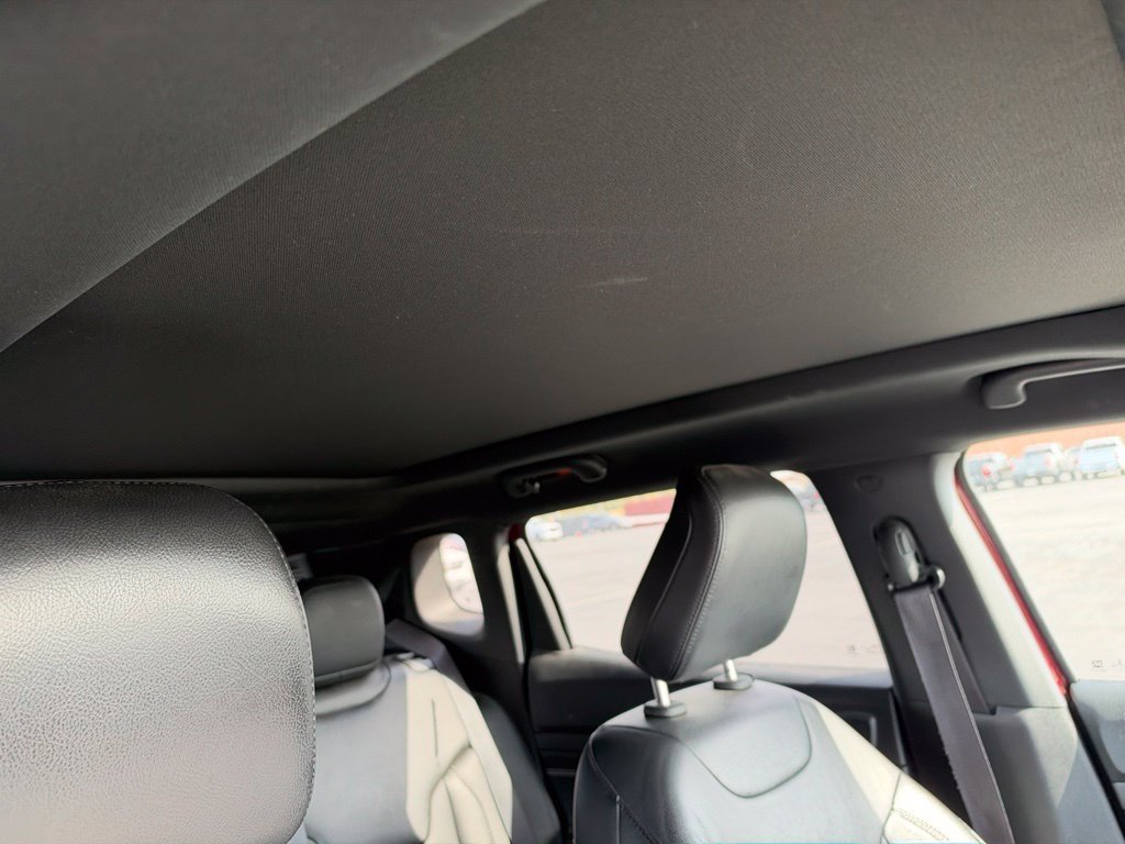 Used 2022 Red Jeep High Altitude image 10