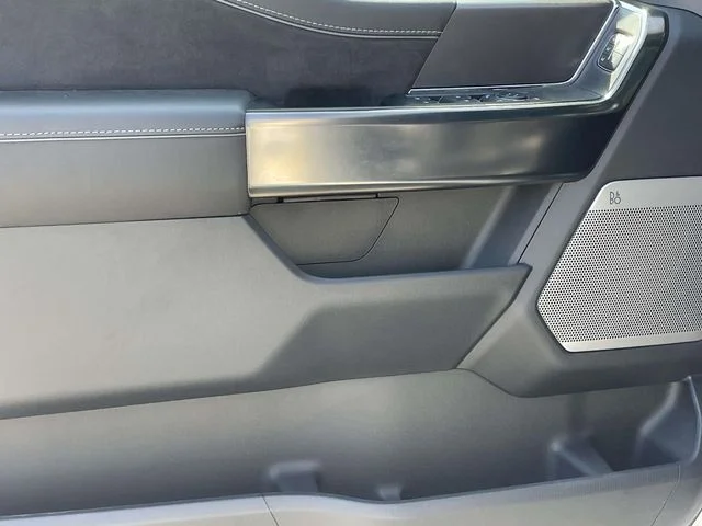 New 2026 Star White Metallic Tri-Coat Ford Platinum® image 12