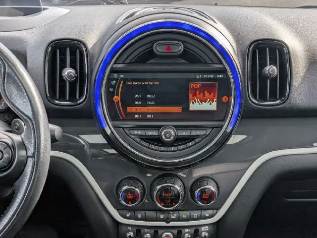 Used 2018 Red MINI Cooper S image 19