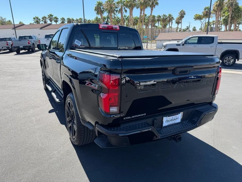 Used 2025 Black Chevrolet Z71 image 4