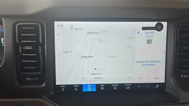New 2026 Avalanche Gray Ford Big Bend 4-Dr 4WD image 36