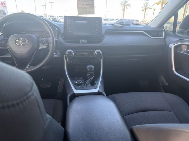 2019 Toyota RAV4 XLE - Photo 14