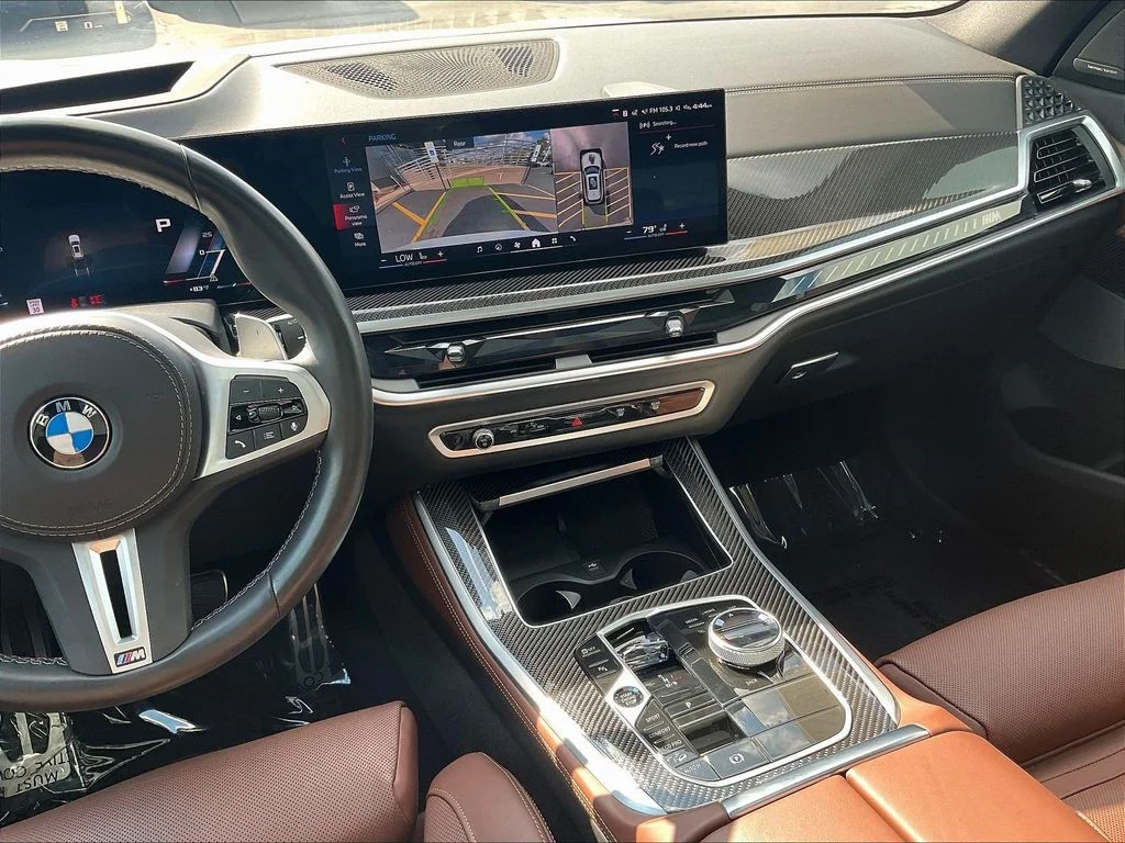 Used 2025 Alpine White BMW M60i image 15