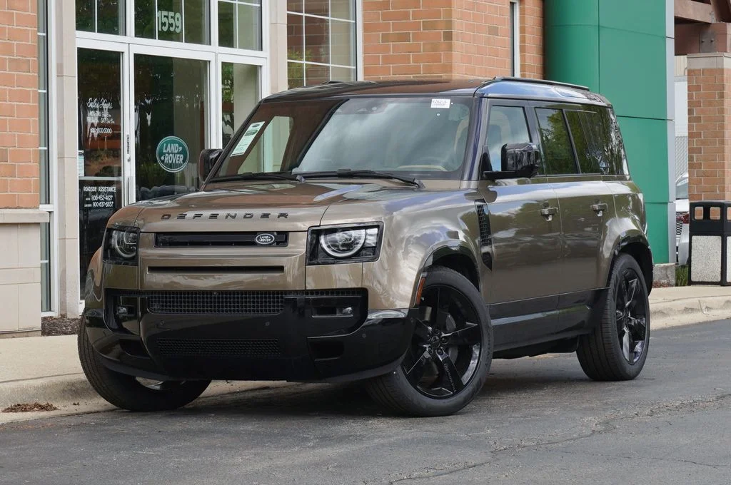 2026 Land Rover Defender 110 X-Dynamic SE P400's photo