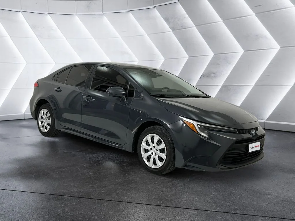 Used 2024  Toyota LE image 1