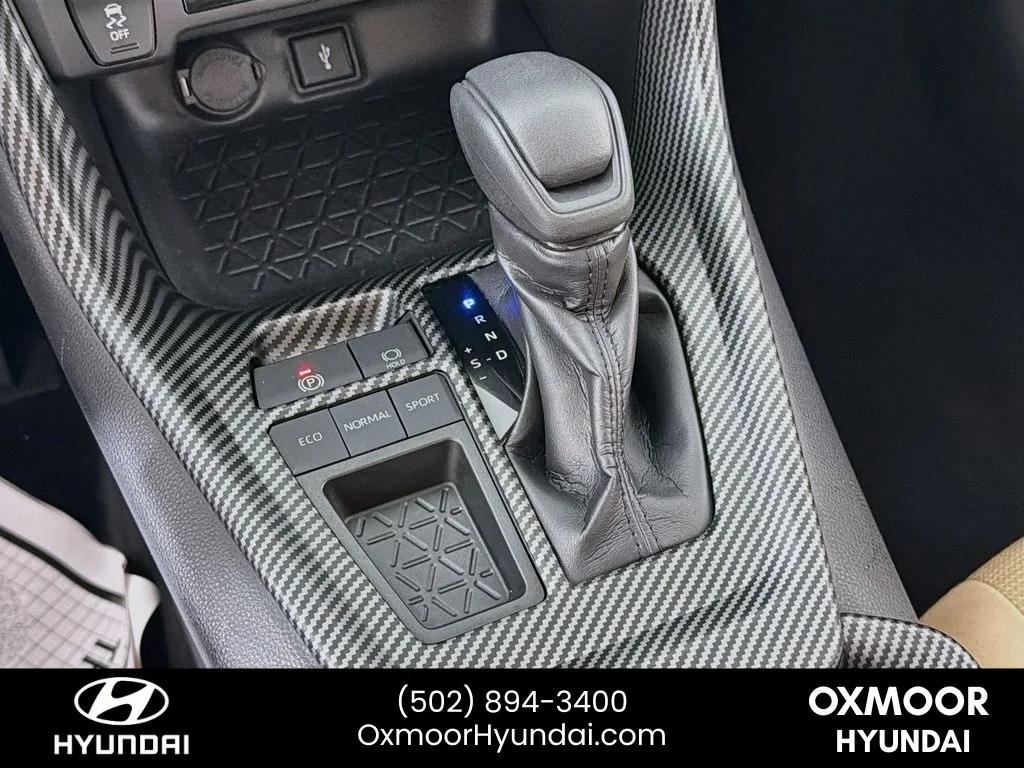 Used 2020 Midnight Black Metallic Toyota LE image 16