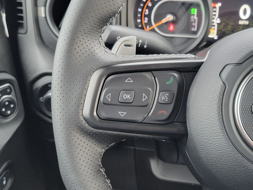 2026 Jeep Wrangler 4-Door photo 5