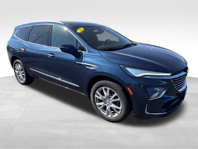 Used 2023 Includes Pitch Dark Night lower exterior accent color.) Buick Essence image 8