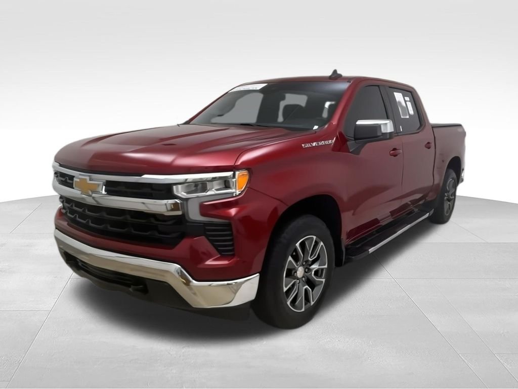Used 2023 Red Chevrolet LT image 4
