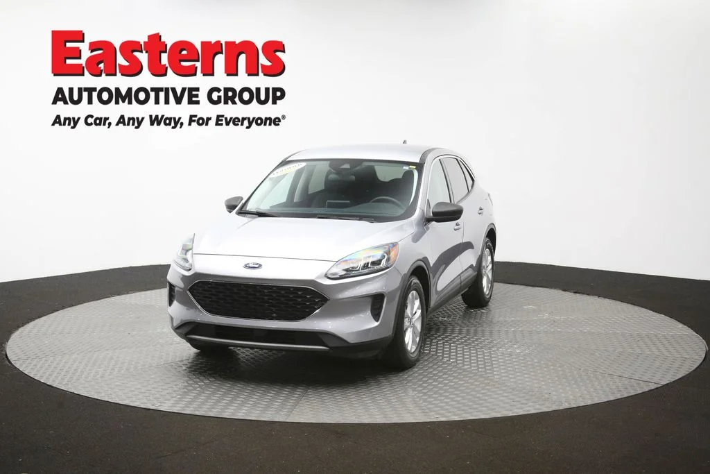 Used 2022 Silver Ford SE image 55