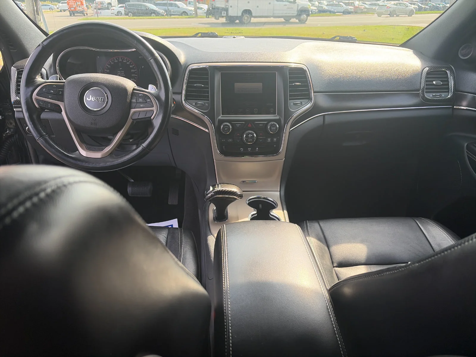 Used 2014 Brilliant Black Crystal Pearlcoat Jeep Limited image 14
