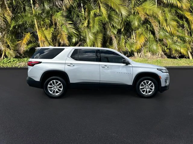 Used 2022 Silver Chevrolet LS image 3