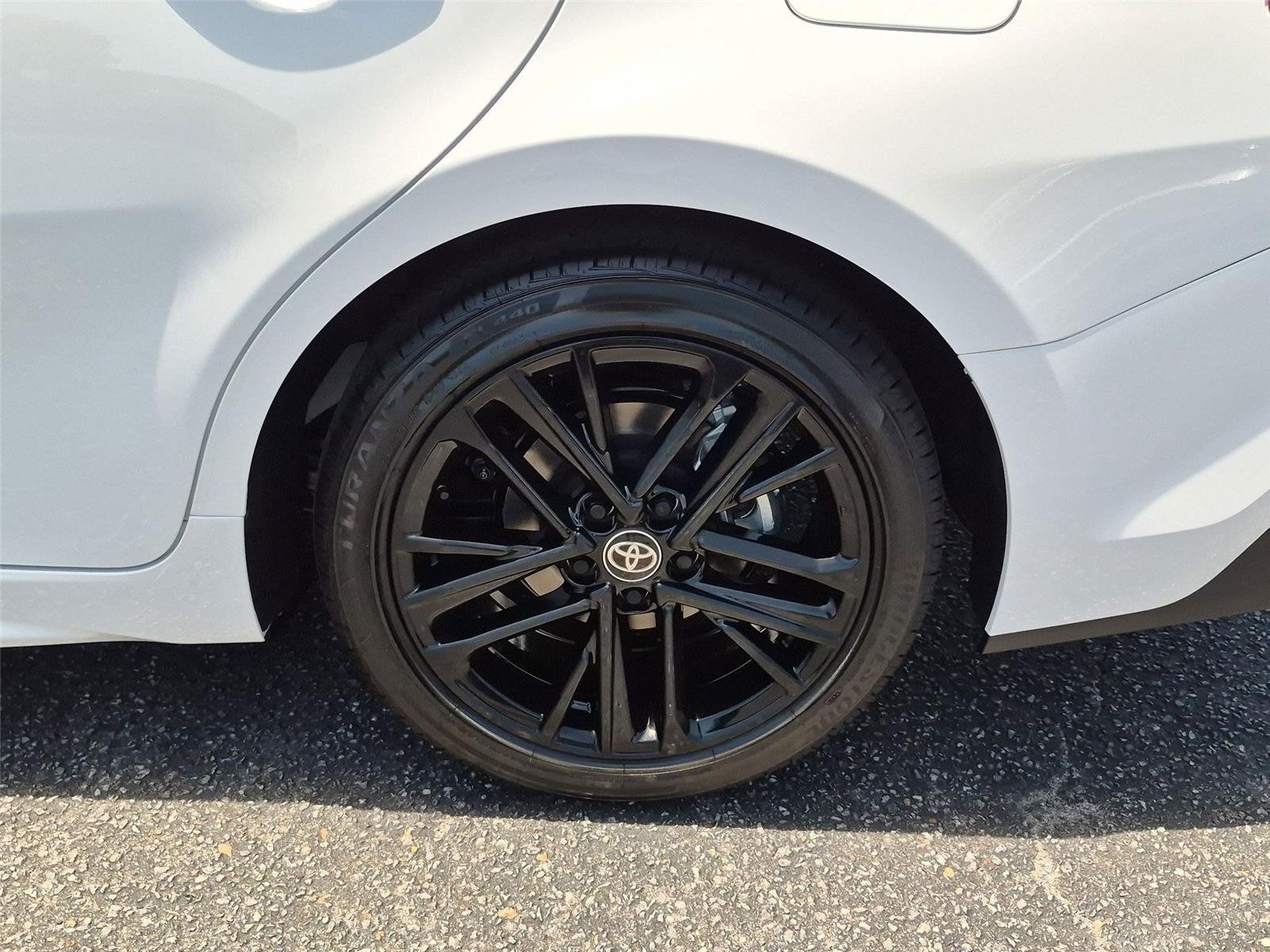 New 2026 Ice Cap Toyota SE image 10
