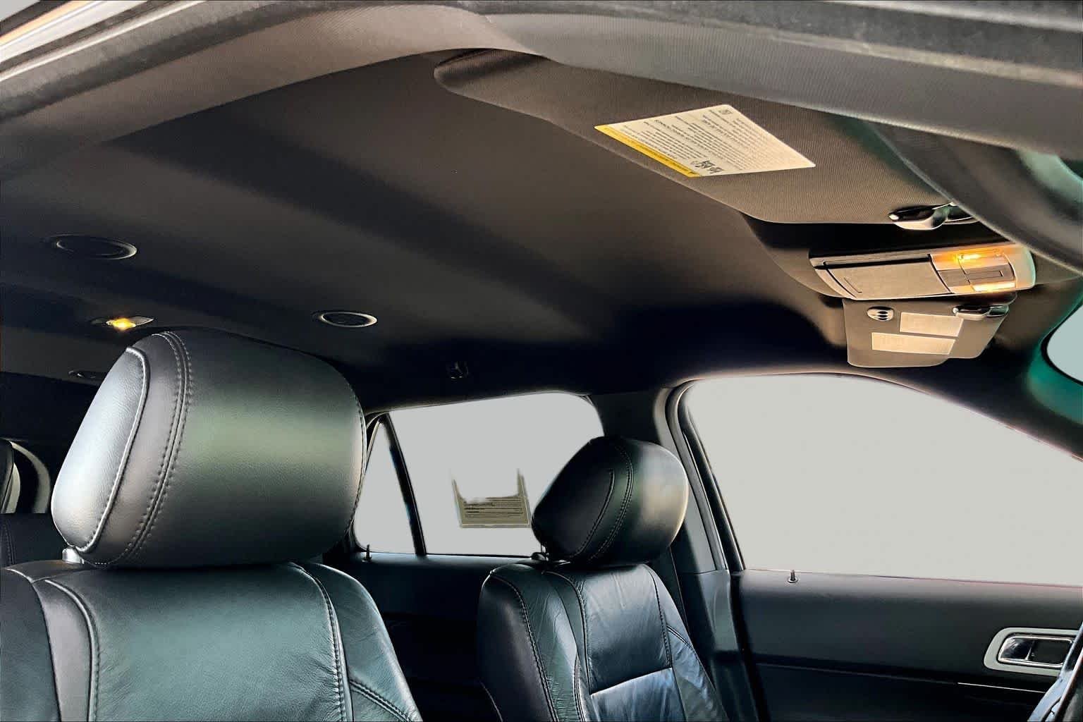 Used 2014 Tuxedo Black Metallic Ford Limited image 14
