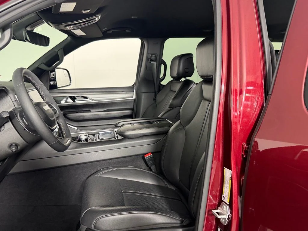 Used 2023 Red Jeep Series III image 22