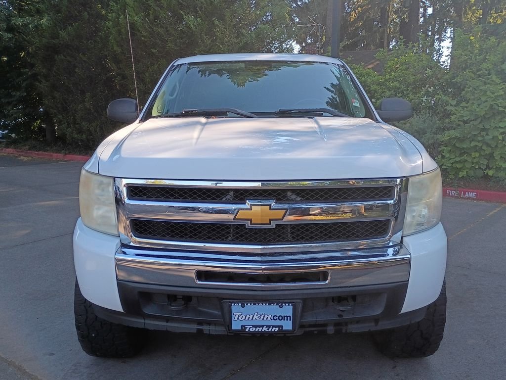 Used 2009 Summit White (Fleet) Chevrolet LT image 12