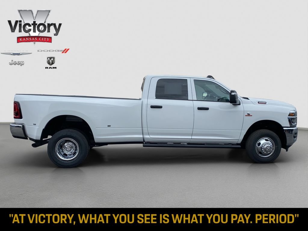 New 2026 Bright White Clear-Coat Exterior Paint RAM Tradesman image 8