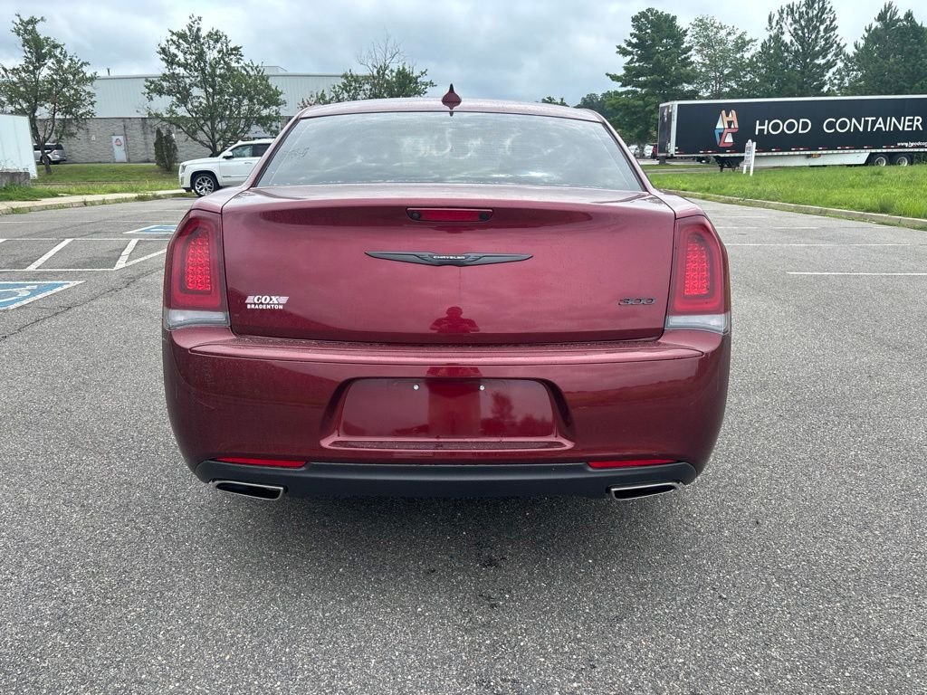 Used 2023 Red Chrysler Touring image 6
