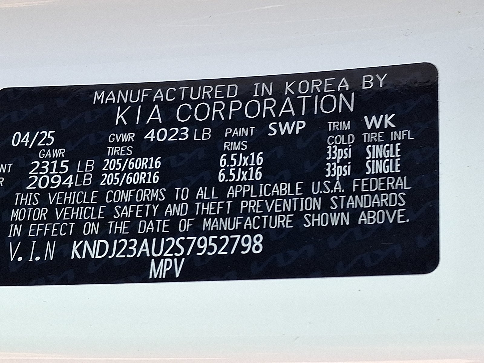 Certified Used 2025 Snow White Pearl Kia LX image 26