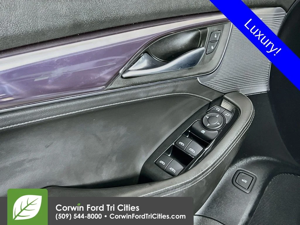 Used 2020 Gray Cadillac Luxury image 12