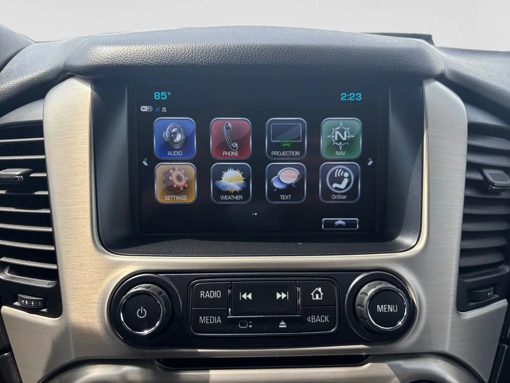 Used 2020 White GMC Denali image 23
