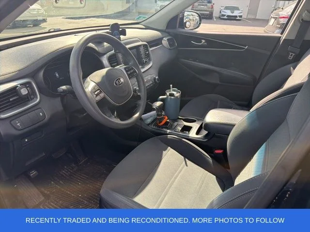 Used 2019 Black Kia L image 2