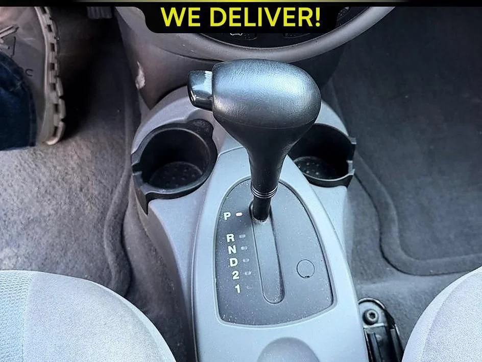 Used 2002 Silver Ford SE Base image 14