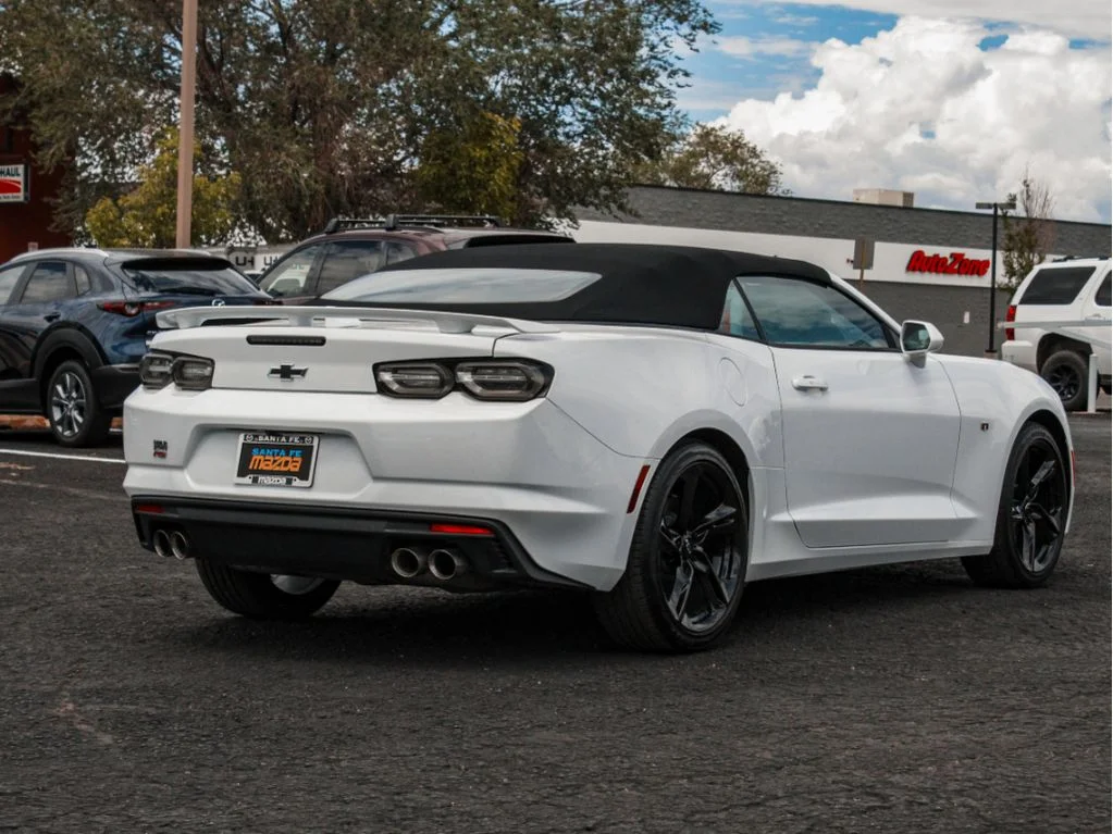 Used 2024 Summit White Chevrolet 2LT image 5