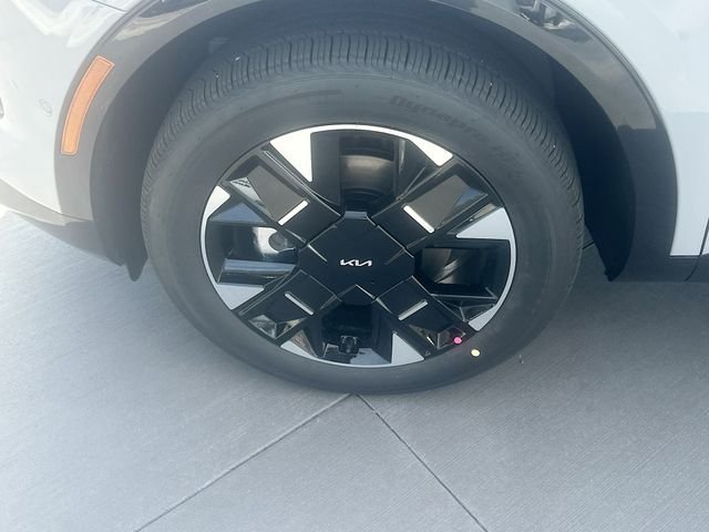 New 2027 Wolf Gray Kia SX Prestige image 33