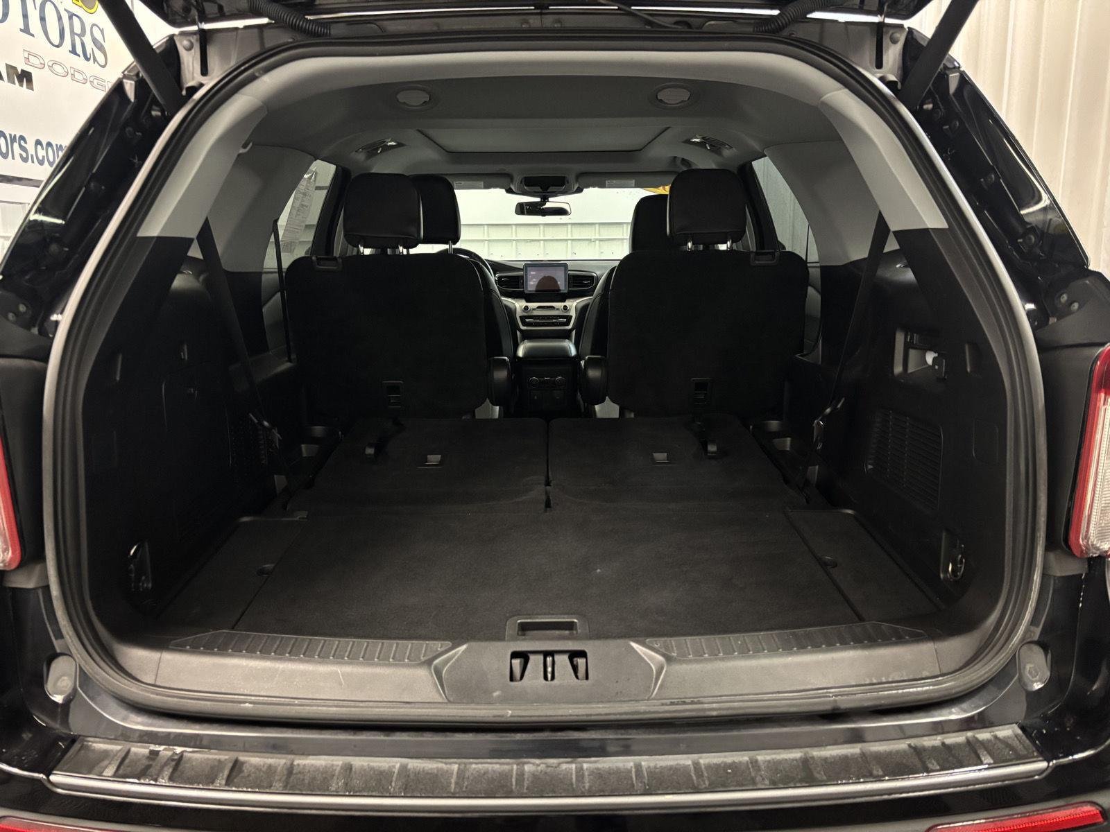 Used 2021 Agate Black Metallic Ford XLT image 45