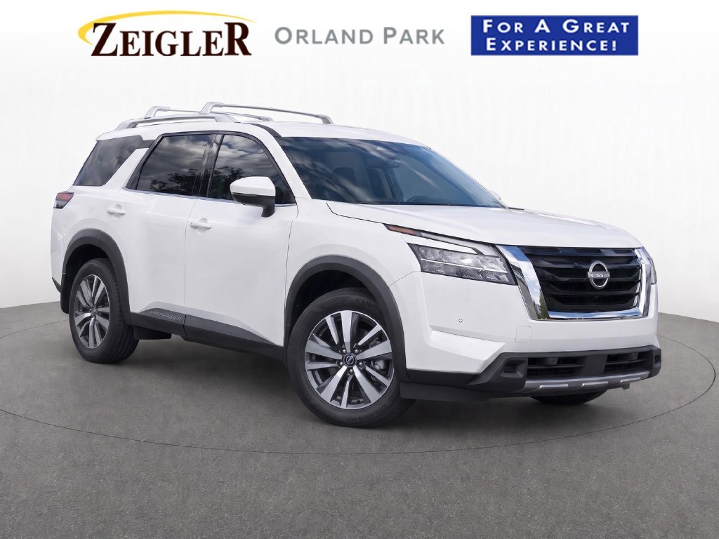 Used 2024 White Nissan SL image 1