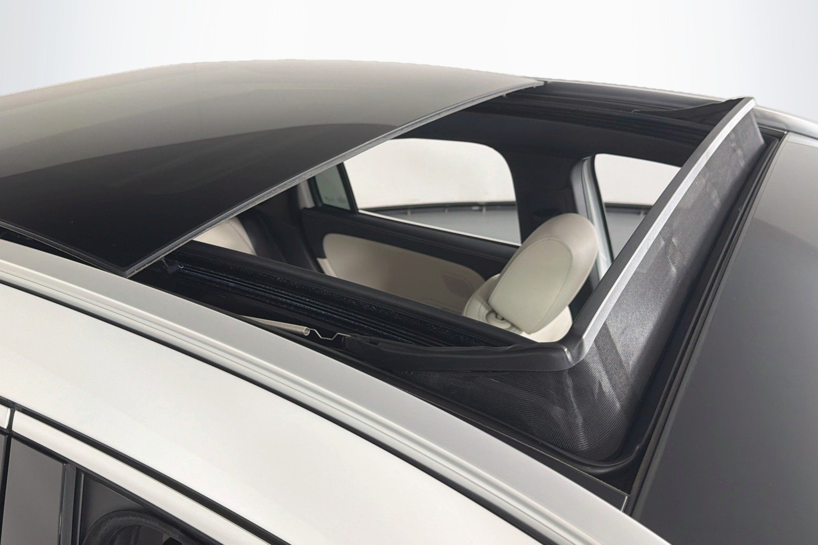 Certified Used 2026 Polar White Mercedes-Benz 250 image 25