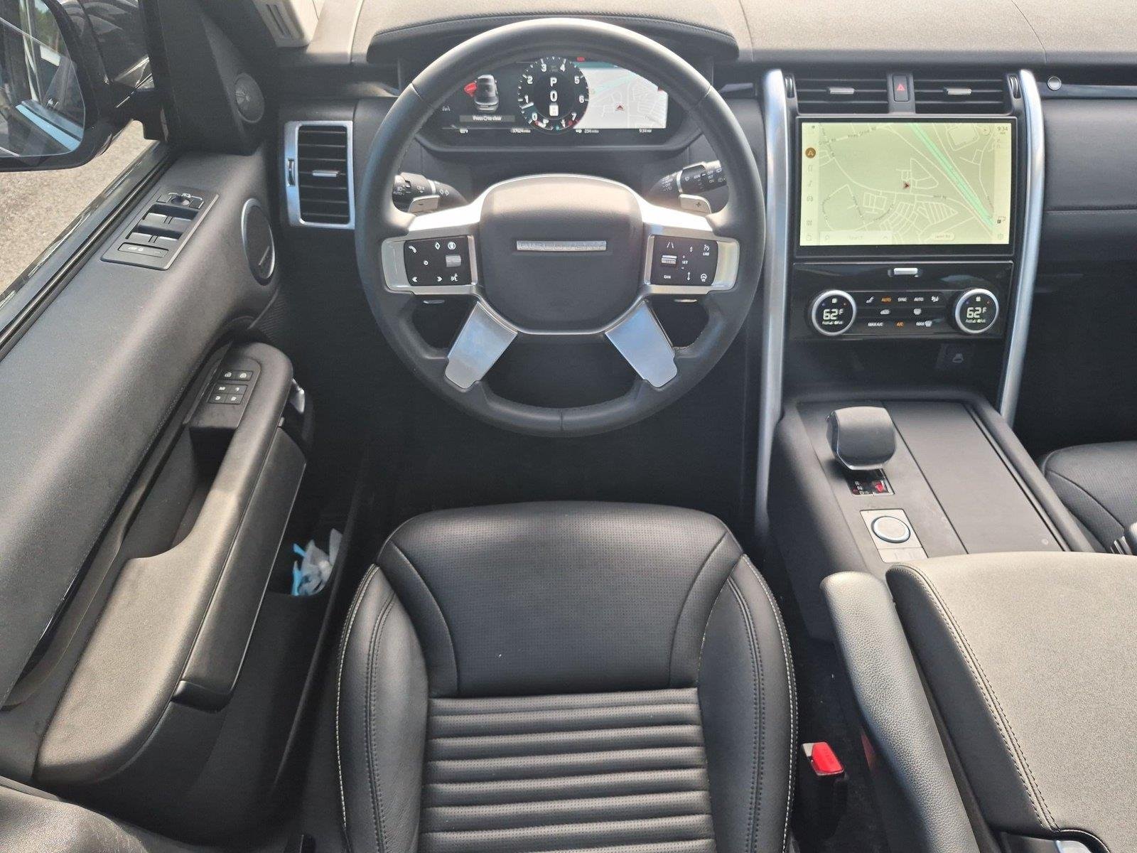 Used 2024 Santorini Black Metallic Land Rover S image 29