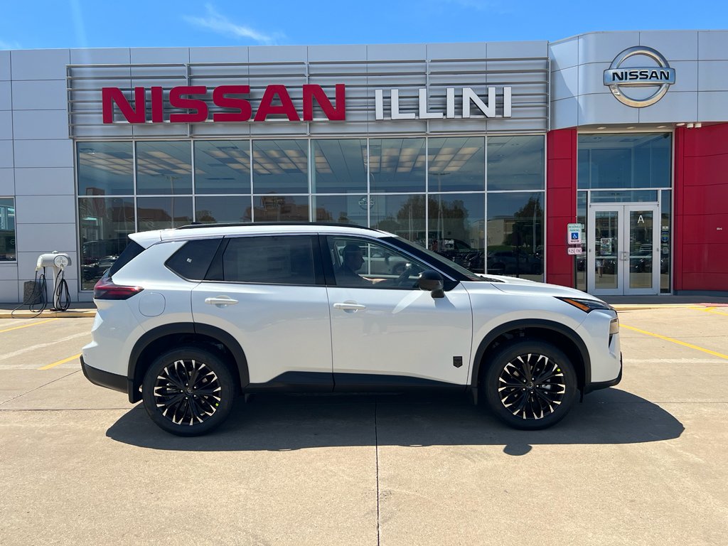 New 2026 Everest White Pearl TriCoat Nissan Dark Armor™ image 1