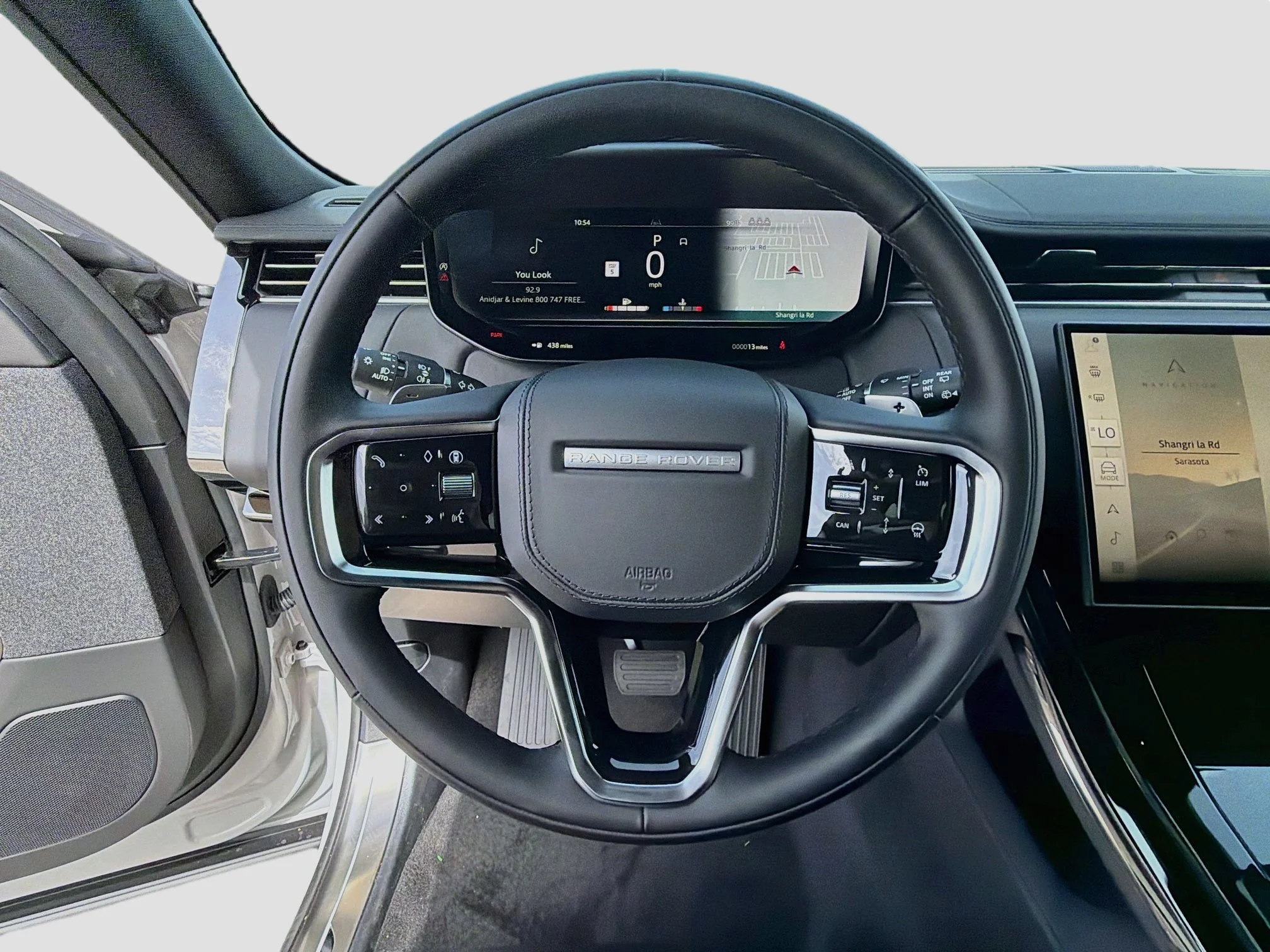New 2026 Borasco Grey Land Rover SE image 41