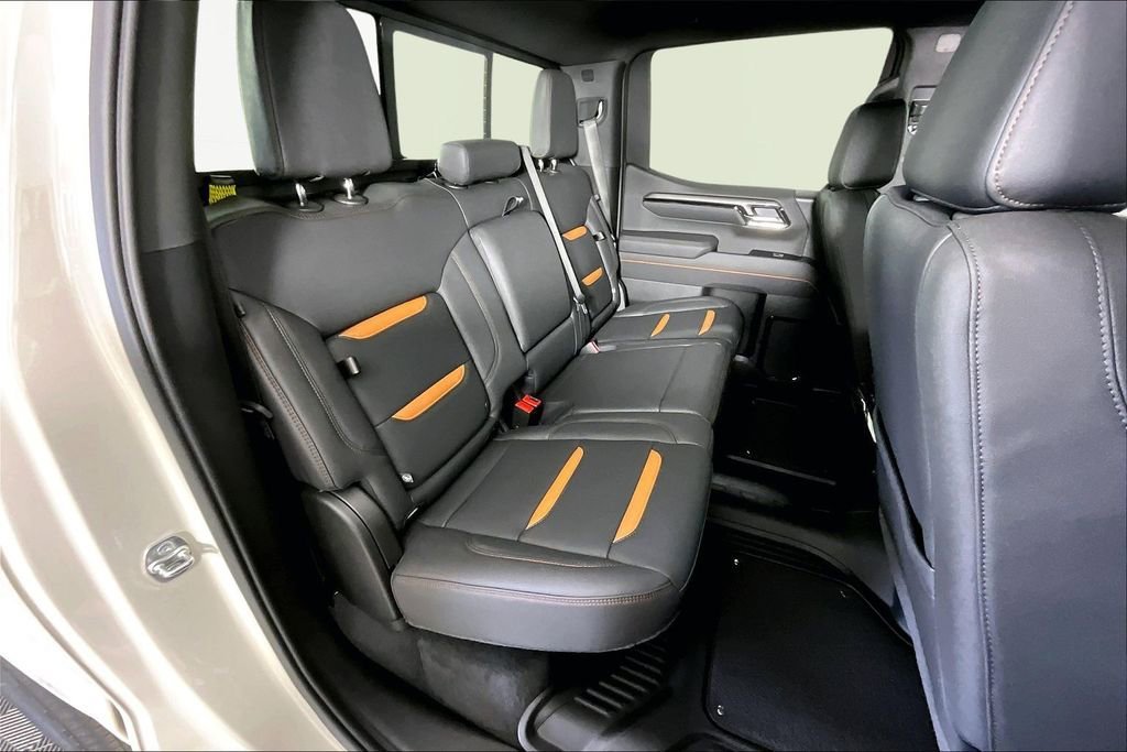 2026 GMC Sierra 1500 AT4 - Photo 10