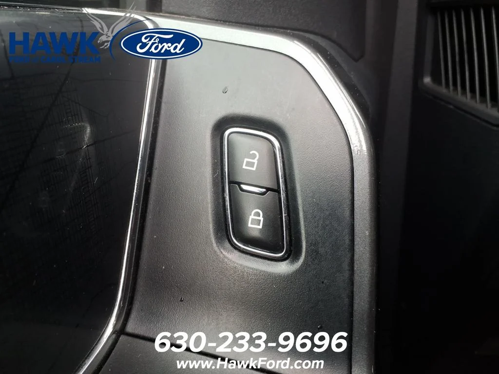 Certified Used 2023 Oxford White Ford XLT image 16