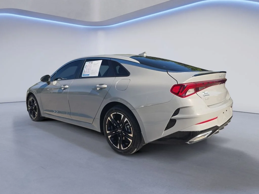 Used 2023 Wolf Gray Kia GT-Line image 3