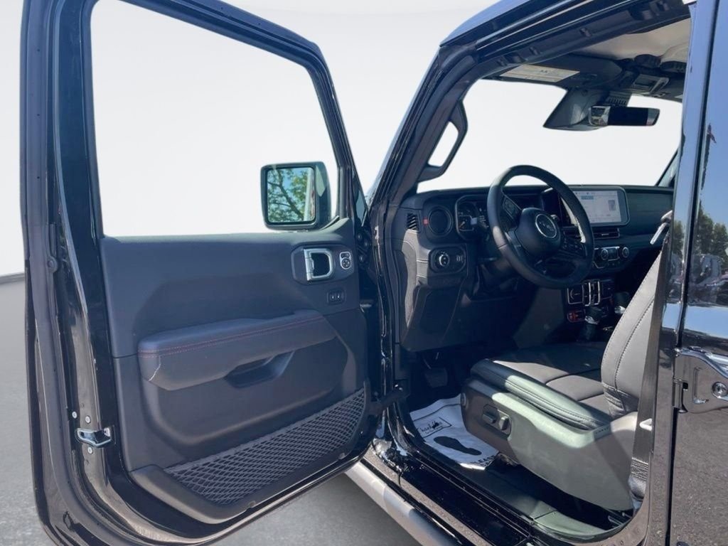 New 2026 Black Clear-Coat Exterior Paint Jeep Rubicon X image 16