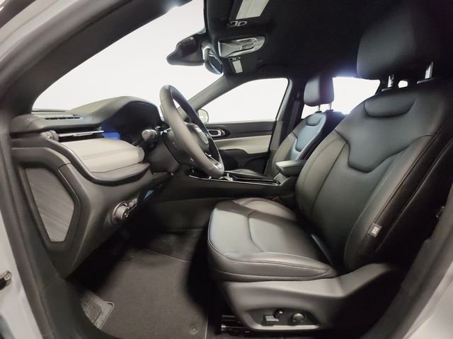 New 2026 Silver Jeep Limited image 9