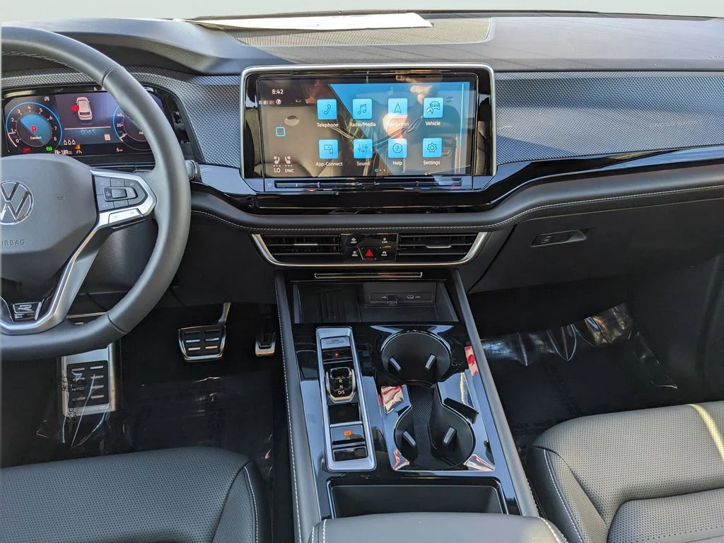 2026 Volkswagen Atlas Cross Sport SEL R-LINE - Photo 16