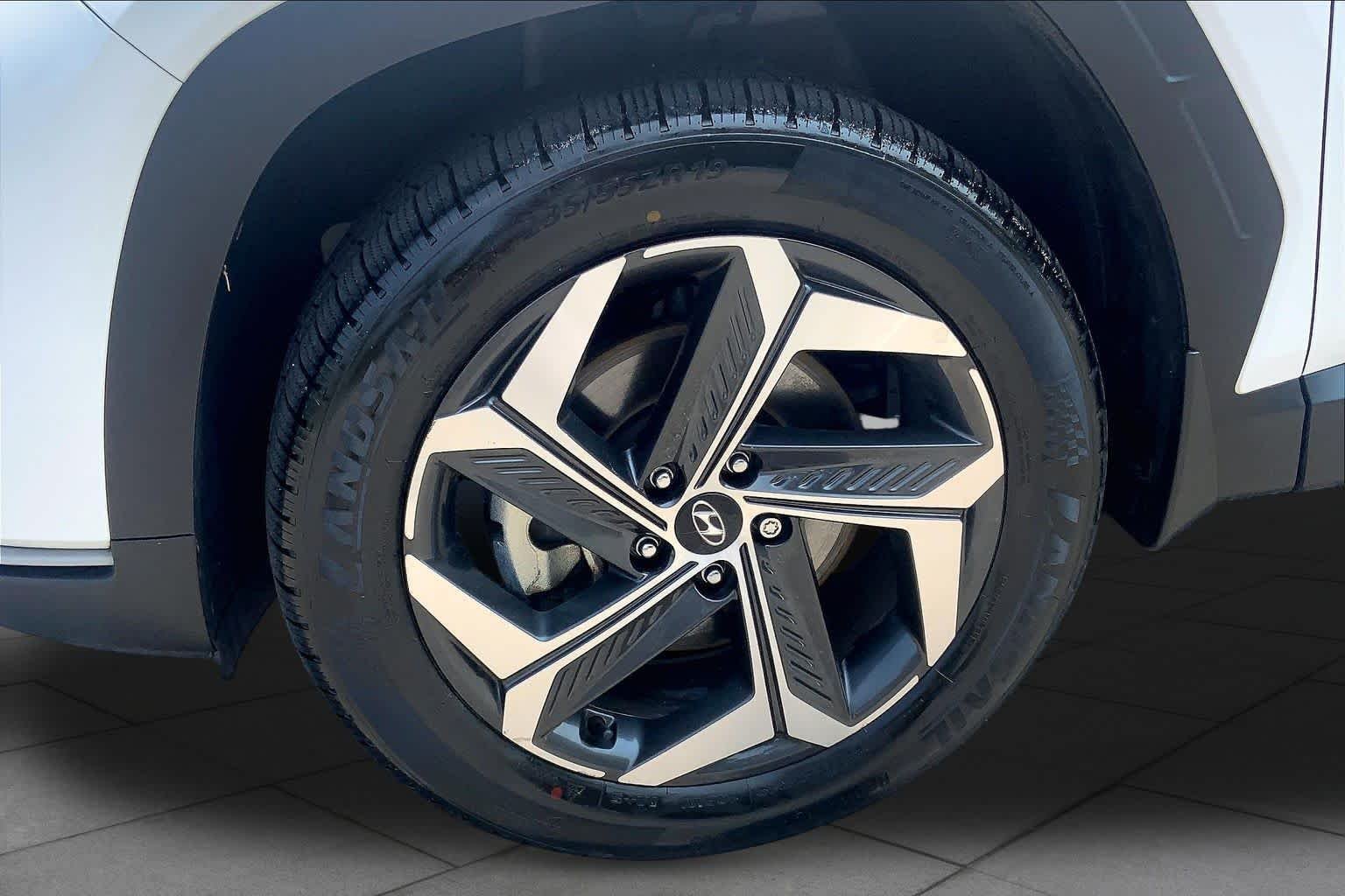 Used 2023 Serenity White Pearl Hyundai SEL image 11