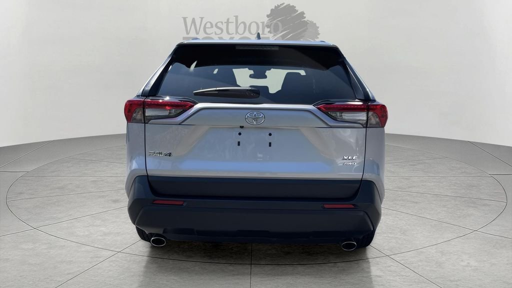 2024 Toyota RAV4 XLE - Photo 6