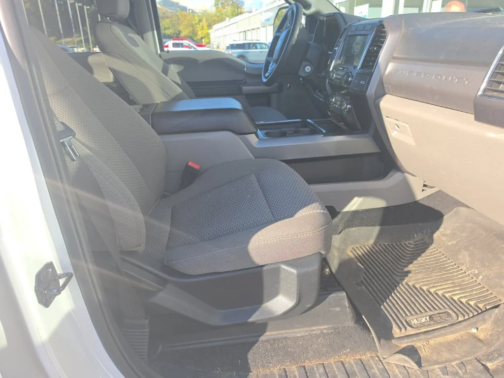 Used 2021 White Ford XLT image 7