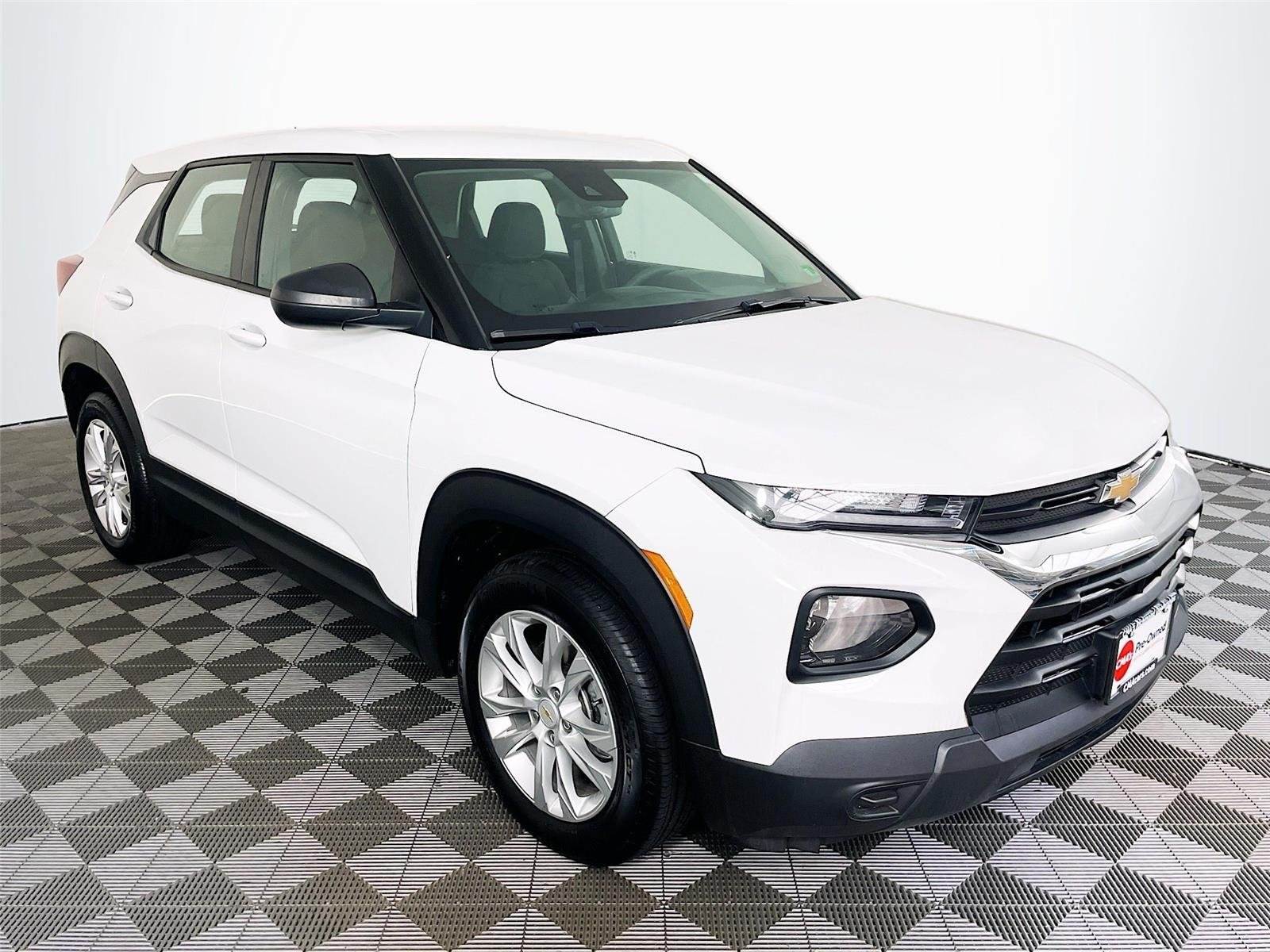 Used 2023 Summit White Chevrolet LS image 1